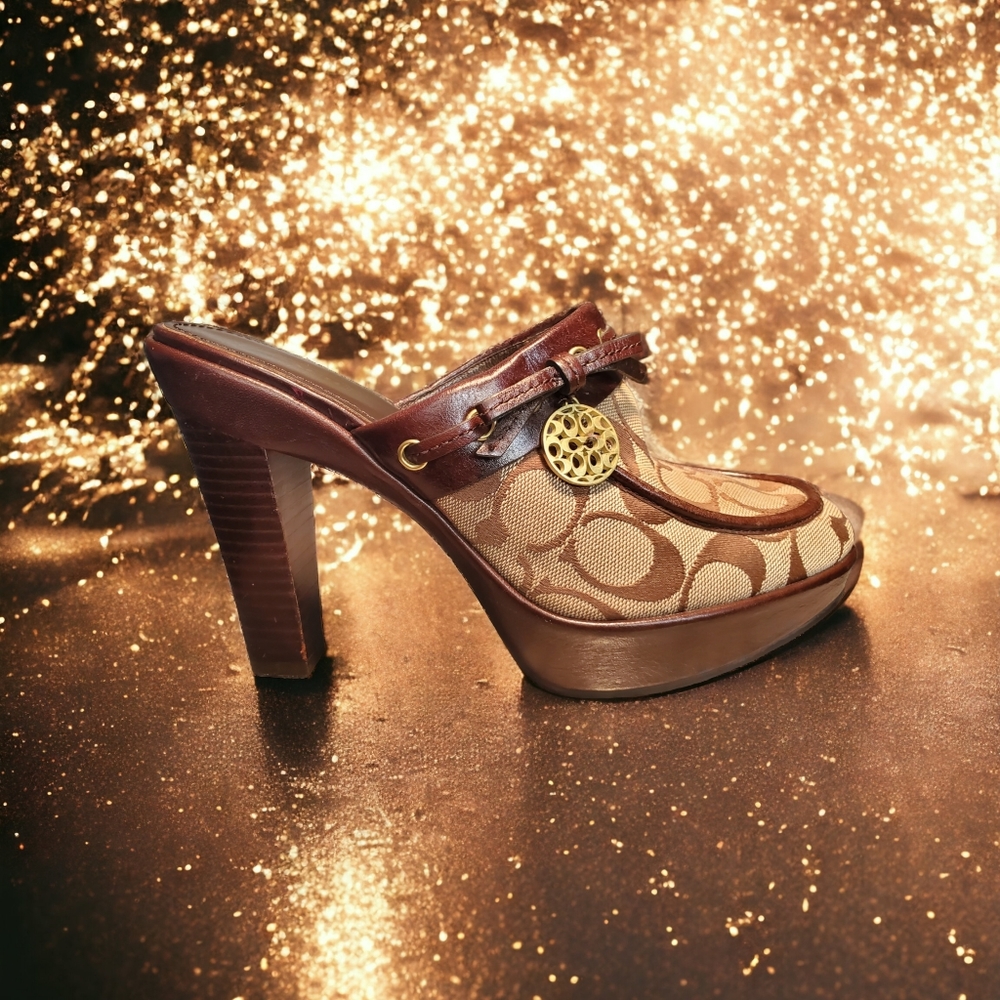 Coach Jodey Sig Mules A3623 Like New Without Tags Size 7 1/2 B